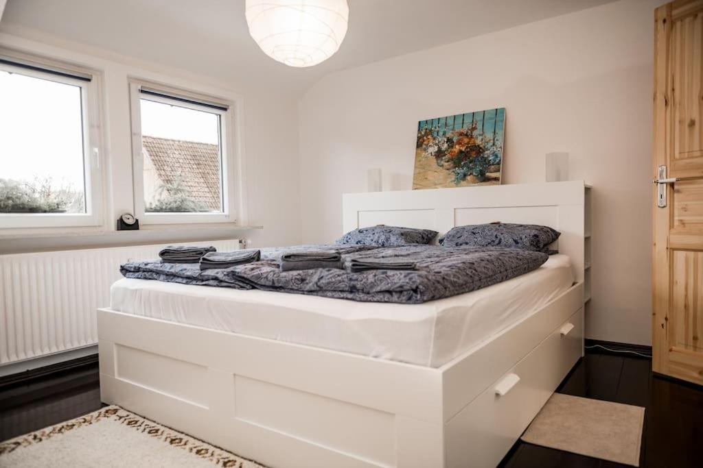 Stadt-Ferienwohnung Mit 55 M² Fuer 2 Erw. Personen Und Kind Bis 3 Jahren Bad Lauterberg Exterior foto